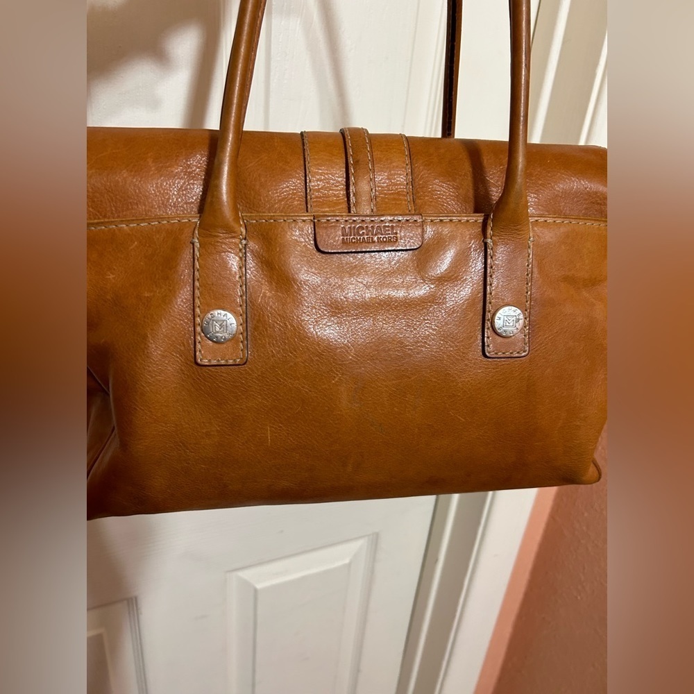 Vintage Michael Kors butter leather shoulder purse - Picture 8 of 15